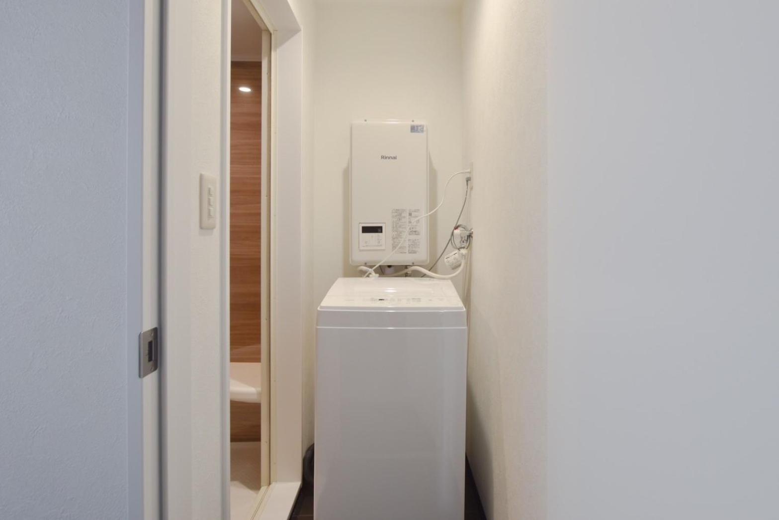 岡田ビル5階 Apartment *